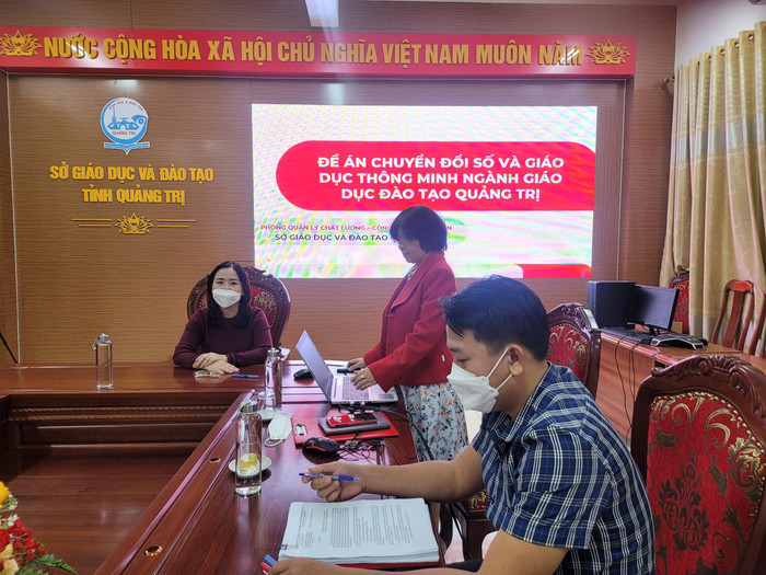 Hội thảo về Đề án chuyển đổi số và Giáo dục thông minh của ngành Giáo dục và Đào tạo Quảng Trị. Hội thảo về Đề án chuyển đổi số và Giáo dục thông minh của ngành Giáo dục và Đào tạo Quảng Trị.