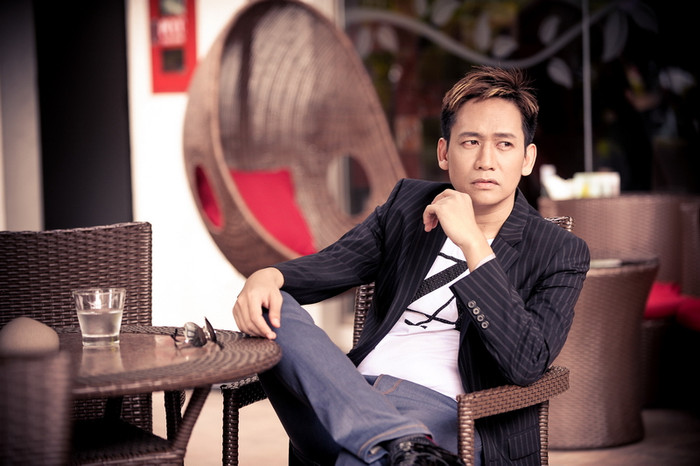 Có những ca khúc được khán giả biết đến như Giây phút chia xa, đã được khán giả biết đến nhưng được anh phối lại mới hoàn toàn.