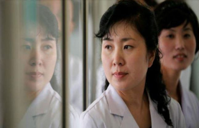 Khách su lịch nước ngoài tới Triều Tiên – dù bị kiểm soát – chứng tỏ lệnh cấm vận không phải luôn có tác dụng. Ảnh: Reuters. Khách su lịch nước ngoài tới Triều Tiên – dù bị kiểm soát – chứng tỏ lệnh cấm vận không phải luôn có tác dụng. Ảnh: Reuters.