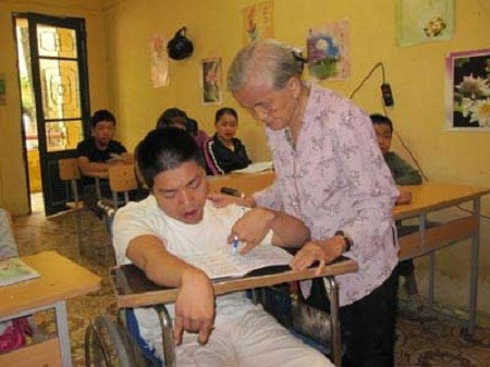 Lớp học nửa chìm nửa nổi ở Quảng Bình ảnh 4