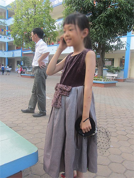 >> Thầy giáo trẻ đẹp "gây sốt" cộng đồng mạng >> Chùm ảnh: Những nỗi khổ của học sinh Việt Nam (P2) >>Ngẩn ngơ trước vẻ đẹp thánh thiện của hotgirl Ngọc Hiền >> Thầy giáo trẻ đẹp "gây sốt" cộng đồng mạng >> Chùm ảnh: Những nỗi khổ của học sinh Việt Nam (P2) >>Ngẩn ngơ trước vẻ đẹp thánh thiện của hotgirl Ngọc Hiền