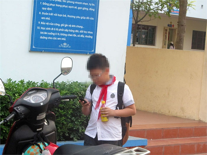 >> Thầy giáo trẻ đẹp "gây sốt" cộng đồng mạng >> Chùm ảnh: Những nỗi khổ của học sinh Việt Nam (P2) >>Ngẩn ngơ trước vẻ đẹp thánh thiện của hotgirl Ngọc Hiền >> Thầy giáo trẻ đẹp "gây sốt" cộng đồng mạng >> Chùm ảnh: Những nỗi khổ của học sinh Việt Nam (P2) >>Ngẩn ngơ trước vẻ đẹp thánh thiện của hotgirl Ngọc Hiền