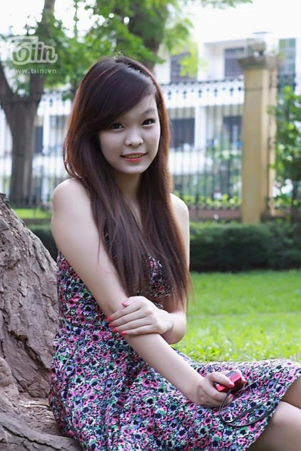 Băng Châu luôn tạo ấn tượng với người đối diện bởi sự thông minh, duyên dáng của mình. >>Hotgirl ĐH Mỹ thuật Công nghiệp tuyệt xinh trong váy cô dâu >>Những nữ sinh diện áo dài đẹp hơn Hoa hậu Mai Phương Thúy (P23) >>Vẻ đẹp sexy của thiếu nữ thành Vinh >>Cư dân mạng "chao đảo" vì teenmodel Thảo Hương Băng Châu luôn tạo ấn tượng với người đối diện bởi sự thông minh, duyên dáng của mình. >>Hotgirl ĐH Mỹ thuật Công nghiệp tuyệt xinh trong váy cô dâu >>Những nữ sinh diện áo dài đẹp hơn Hoa hậu Mai Phương Thúy (P23) >>Vẻ đẹp sexy của thiếu nữ thành Vinh >>Cư dân mạng "chao đảo" vì teenmodel Thảo Hương