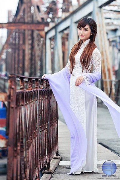 Lãng đãng buổi chiều thu trên cây cầu Long Biên trăm tuổi. <<NỮ SINH KINH BẮC DỊU DÀNG KHOE SẮC TRONG TÀ ÁO DÀI <<HOT GIRL CẨM TÚ ĐẸP LÃNG MẠN TRONG SẮC MÀU HOA CỎ <<NGỠ NGÀNG HOT GIRL CÓ VẺ ĐẸP GIỐNG CA SỸ BẢO THY <<NỮ SINH CĐ DU LỊCH ĐẸP DỊU DÀNG TRONG NẮNG THU Lãng đãng buổi chiều thu trên cây cầu Long Biên trăm tuổi. <<NỮ SINH KINH BẮC DỊU DÀNG KHOE SẮC TRONG TÀ ÁO DÀI <<HOT GIRL CẨM TÚ ĐẸP LÃNG MẠN TRONG SẮC MÀU HOA CỎ <<NGỠ NGÀNG HOT GIRL CÓ VẺ ĐẸP GIỐNG CA SỸ BẢO THY <<NỮ SINH CĐ DU LỊCH ĐẸP DỊU DÀNG TRONG NẮNG THU