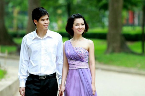 Phạm Quang Dũng - Dương Quỳnh Mai. <<NỮ SINH KINH BẮC ĐẸP DỊU DÀNG TRONG TÀ ÁO DÀI <<NGẨN NGƠ TRƯỚC VẺ ĐẸP THÁNH THIỆN CỦA HOTGIRL NGỌC HIỀN <<HOT GIRL CẨM TÚ ĐẸP LÃNG MẠN TRONG SẮC MÀU HOA CỎ <<NGỠ NGÀNG HOT GIRL CÓ VẺ ĐẸP GIỐNG CA SỸ BẢO THY