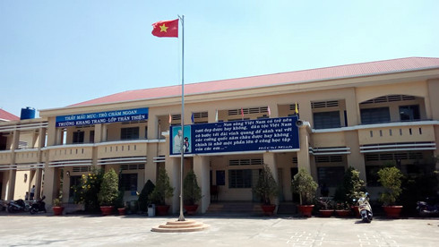 Văn phòng Trường Tiểu học Bình Chánh. (Ảnh: H.L) Văn phòng Trường Tiểu học Bình Chánh. (Ảnh: H.L)