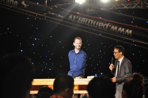 Nick Vujicic diễn thuyết tại TP.HCM tối 22/5.