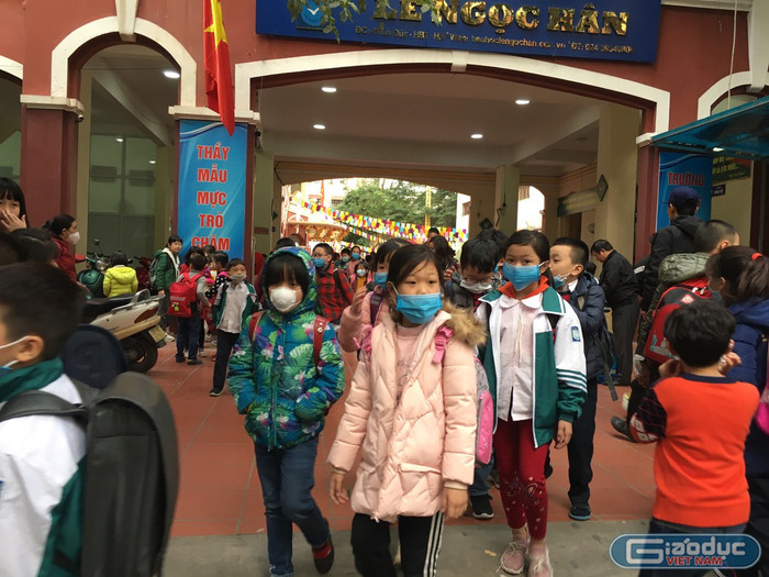 Tự ý nghỉ học vì dịch do nCoV, quy định cho phép nghỉ tối đa bao nhiêu buổi? Tự ý nghỉ học vì dịch do nCoV, quy định cho phép nghỉ tối đa bao nhiêu buổi?