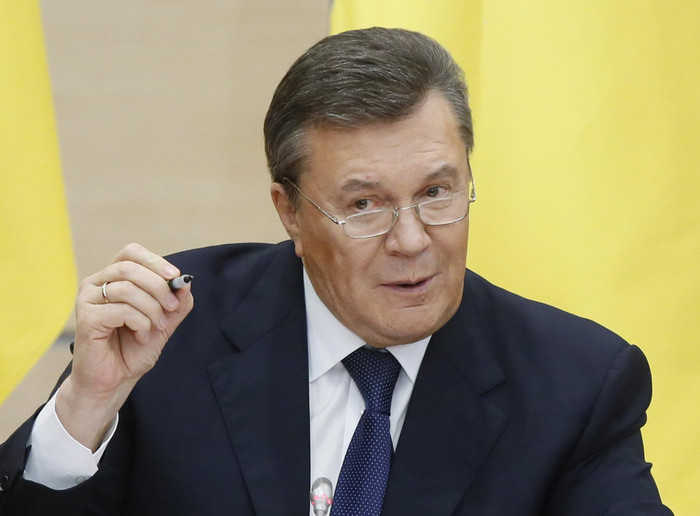 Tổng thống Ukraina bị lật đổ Victor Yanukovych bất ngờ họp báo tại Nga sau 1 tuần chạy trốn. Tổng thống Ukraina bị lật đổ Victor Yanukovych bất ngờ họp báo tại Nga sau 1 tuần chạy trốn.
