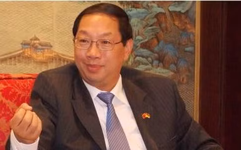 Sử Minh Đức, Đại sứ Trung Quốc tại Berlin.