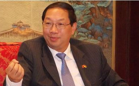 Sử Minh Đức, Đại sứ Trung Quốc tại Berlin. Sử Minh Đức, Đại sứ Trung Quốc tại Berlin.