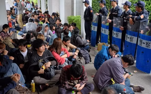 Sinh viên Đài Loan vẫn đang chiếm giữ trụ sở Viện Lập pháp.