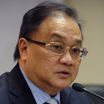Manuel Pangilinan, Chủ tịch Tập đoàn Philex Petroleum. Manuel Pangilinan, Chủ tịch Tập đoàn Philex Petroleum.