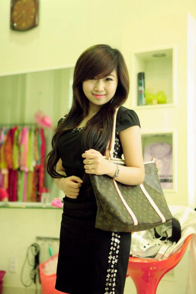 >>CHÙM ẢNH: NỮ SINH KHOE THÂN PHẢN CẢM TRONG ÁO DÀI >> NHỮNG NỮ SINH MẶC ÁO DÀI ĐẸP HƠN HOA HẬU MAI PHƯƠNG THÚY >>CHÙM ẢNH: NỮ SINH KHOE THÂN PHẢN CẢM TRONG ÁO DÀI >> NHỮNG NỮ SINH MẶC ÁO DÀI ĐẸP HƠN HOA HẬU MAI PHƯƠNG THÚY