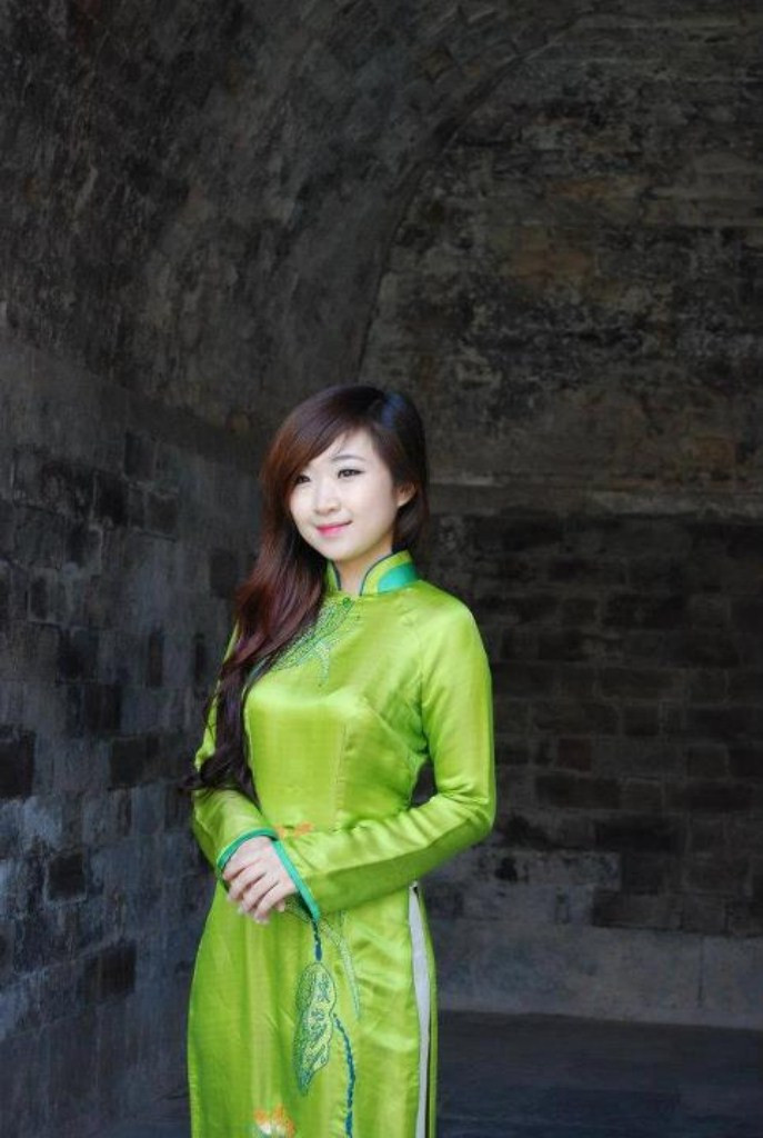 Ngọc Anh dịu dàng trong tà áo dài Việt. >>CHÙM ẢNH: NỮ SINH KHOE THÂN PHẢN CẢM TRONG ÁO DÀI >> NHỮNG NỮ SINH MẶC ÁO DÀI ĐẸP HƠN HOA HẬU MAI PHƯƠNG THÚY Ngọc Anh dịu dàng trong tà áo dài Việt. >>CHÙM ẢNH: NỮ SINH KHOE THÂN PHẢN CẢM TRONG ÁO DÀI >> NHỮNG NỮ SINH MẶC ÁO DÀI ĐẸP HƠN HOA HẬU MAI PHƯƠNG THÚY