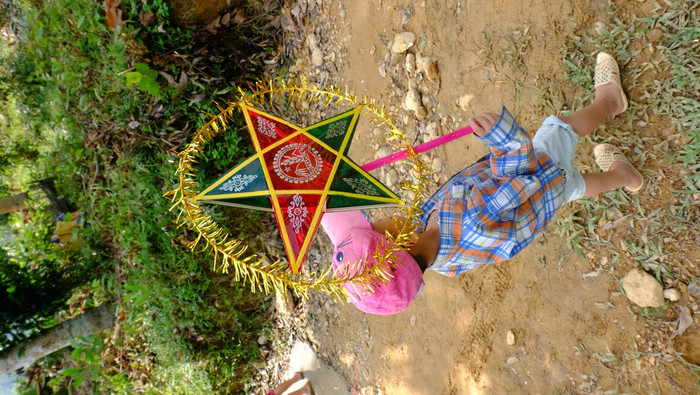 Trung thu này em đã được rước đèn....