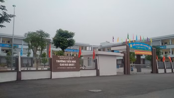 Ở trường Cao Bá Quát, phụ huynh muốn nước nhưng chỉ được lửa? ảnh 1