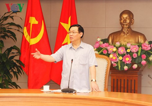 Phó Thủ tướng Vương Đình Huệ: “Ở khâu nào vướng mắc thì phải tiếp tục đi sâu tháo gỡ, chỗ nào né tránh thì thay thế cán bộ, hay có biểu hiện sợ sai nên không dám làm? Ảnh: VOV Phó Thủ tướng Vương Đình Huệ: “Ở khâu nào vướng mắc thì phải tiếp tục đi sâu tháo gỡ, chỗ nào né tránh thì thay thế cán bộ, hay có biểu hiện sợ sai nên không dám làm? Ảnh: VOV