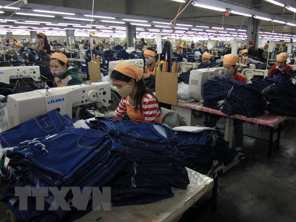 Chính phủ yêu cầu thực hiện hàng loạt các giải pháp nhằm cải thiện môi trường kinh doanh, nâng cao năng lực cạnh tranh quốc gia. (Ảnh minh họa: TTXVN) Chính phủ yêu cầu thực hiện hàng loạt các giải pháp nhằm cải thiện môi trường kinh doanh, nâng cao năng lực cạnh tranh quốc gia. (Ảnh minh họa: TTXVN)