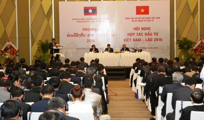 Quang cảnh hội nghị Hợp tác đầu tư Việt Nam - Lào 2016. Ảnh T.L Quang cảnh hội nghị Hợp tác đầu tư Việt Nam - Lào 2016. Ảnh T.L