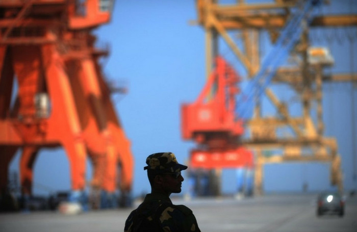 Lính Pakistan có trách nhiệm bảo đảm an ninh cho các dự án Trung Quốc đầu tư dọc Hành lang Trung Quốc - Pakistan. Ảnh: Pakistan China News. Lính Pakistan có trách nhiệm bảo đảm an ninh cho các dự án Trung Quốc đầu tư dọc Hành lang Trung Quốc - Pakistan. Ảnh: Pakistan China News.