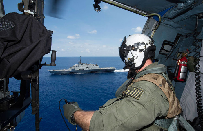 Chiến hạm USS Fort Worth Hoa Kỳ tuần tra Biển Đông. Ảnh: Bloomberg. Chiến hạm USS Fort Worth Hoa Kỳ tuần tra Biển Đông. Ảnh: Bloomberg.