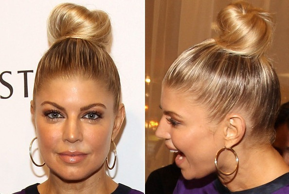 Fergie có mái tóc búi khá trau truốt và cầu kỳ, nó khiến cô ca sỹ cá tính này trông trẻ trung và đáng yêu hơn. Fergie có mái tóc búi khá trau truốt và cầu kỳ, nó khiến cô ca sỹ cá tính này trông trẻ trung và đáng yêu hơn.