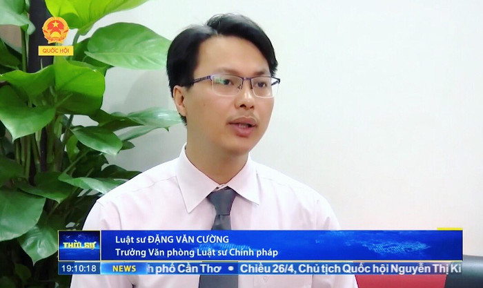 Luật sư Đặng Văn Cường, Trưởng văn phòng luật sư Chính pháp. Ảnh Truyền hình Quốc hội Luật sư Đặng Văn Cường, Trưởng văn phòng luật sư Chính pháp. Ảnh Truyền hình Quốc hội