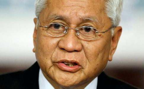 Ngoại trưởng Philippines Albert del Rosario đang cho xác minh thông tin Trung Quốc đầu tư 1,6 tỉ USD xây dựng cái gọi là "thành phố Tam Sa" Ngoại trưởng Philippines Albert del Rosario đang cho xác minh thông tin Trung Quốc đầu tư 1,6 tỉ USD xây dựng cái gọi là "thành phố Tam Sa"