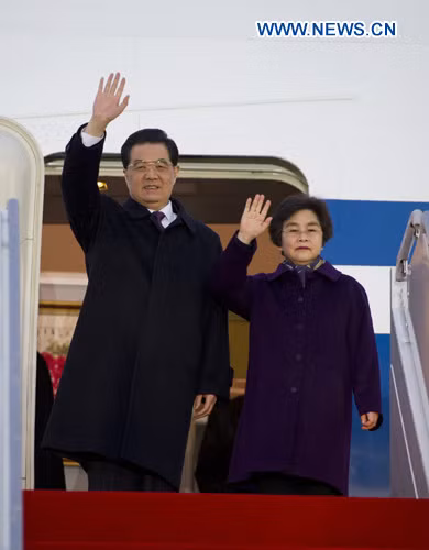 Ông Hồ Cẩm Đào và vợ trong một chuyến công du Hàn Quốc năm 2012