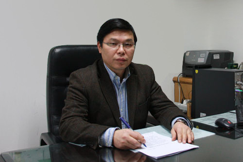 Dịch Tiên Lương, Vụ phó Vụ Biên giới và sự vụ biển đảo thuộc Bộ Ngoại giao Trung Quốc bóp méo sự thật vụ giàn khoan HD 981 hòng lừa bịp dư luận và đòi "đặt điều kiện" nực cười với Việt Nam. Dịch Tiên Lương, Vụ phó Vụ Biên giới và sự vụ biển đảo thuộc Bộ Ngoại giao Trung Quốc bóp méo sự thật vụ giàn khoan HD 981 hòng lừa bịp dư luận và đòi "đặt điều kiện" nực cười với Việt Nam.