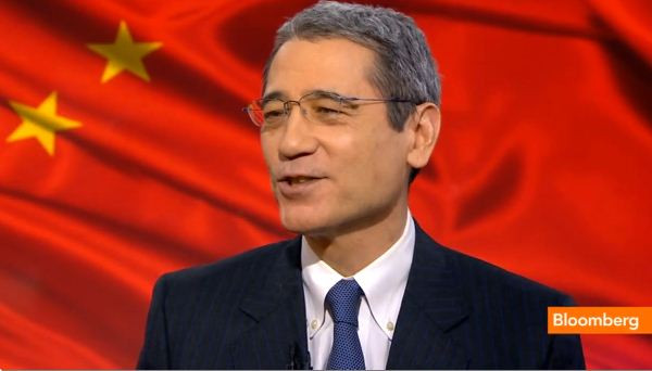 Tiến sĩ Gordon G. Chang trong một chương trình bình luận trực tuyến với hãng tin Bloomberg. Tiến sĩ Gordon G. Chang trong một chương trình bình luận trực tuyến với hãng tin Bloomberg.