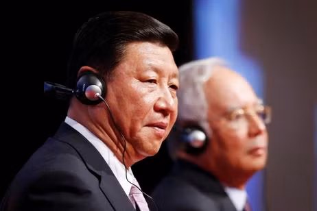 Ông Tập Cận Bình và Thủ tướng Malaysia Najib Razak trong một hội nghị.