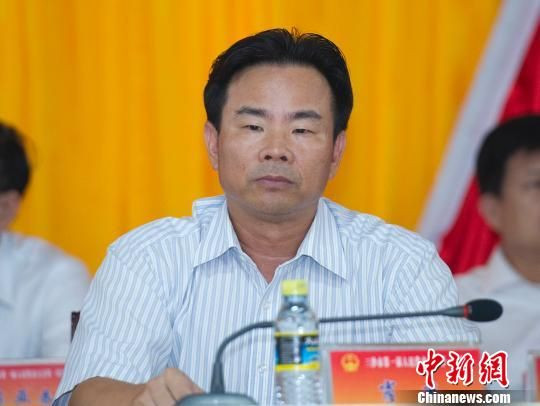 Tiêu Kiệt, Giám đốc sở Nông nghiệp tỉnh Hải Nam được điều động làm Bí thư kiêm Chủ tịch/Thị trưởng cái gọi là "thành phố Tam Sa" Tiêu Kiệt, Giám đốc sở Nông nghiệp tỉnh Hải Nam được điều động làm Bí thư kiêm Chủ tịch/Thị trưởng cái gọi là "thành phố Tam Sa"