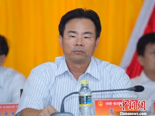 Tiêu Kiệt, Giám đốc sở Nông nghiệp tỉnh Hải Nam được điều động làm Bí thư kiêm Chủ tịch/Thị trưởng cái gọi là "thành phố Tam Sa"