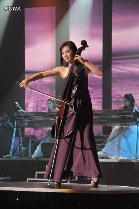 Nữ nghệ sĩ Bắc Triều Tiên Nữ nghệ sĩ Bắc Triều Tiên