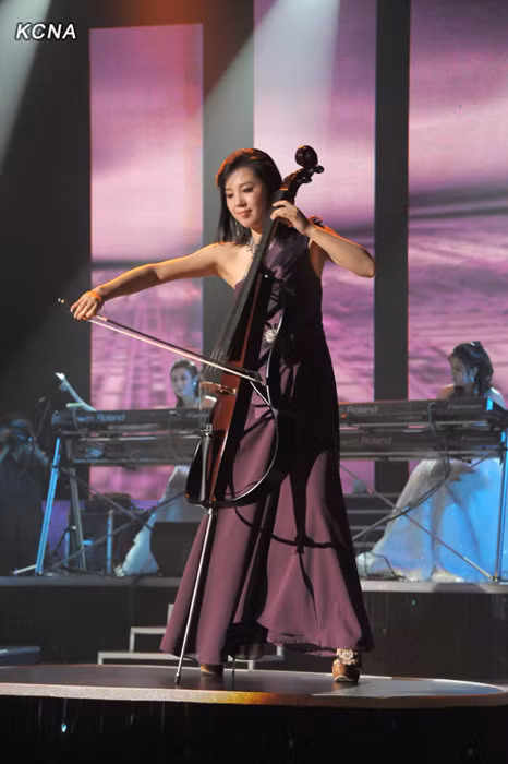 Nữ nghệ sĩ Bắc Triều Tiên