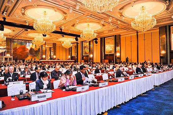 Biển Đông đã trở thành điểm nóng, tâm điểm của các diễn đàn quốc tế và khu vực (ảnh: Diễn đàn đối thoại Shangri-La 2012 tại Singapore)