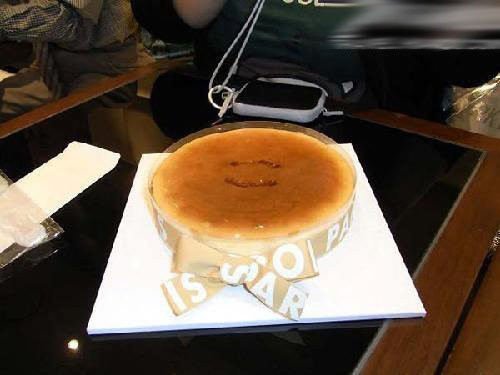 Quán ăn hè phố phục vụ nhu cầu ẩm thực cho người dânq Quán ăn hè phố phục vụ nhu cầu ẩm thực cho người dânq