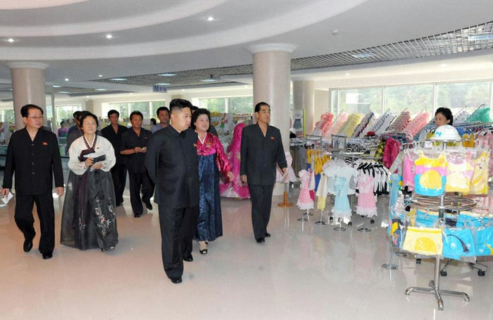 Cửa hàng bách hóa dành cho thanh thiếu niên, nhi đồng Cửa hàng bách hóa dành cho thanh thiếu niên, nhi đồng