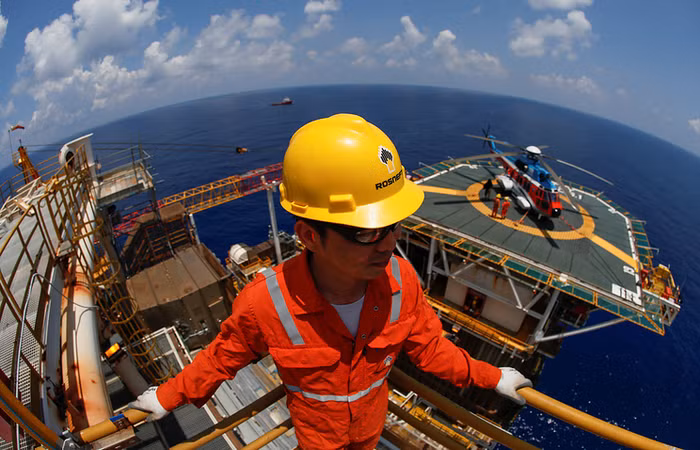 Hoạt động hợp tác dầu khí Việt - Nga trên Biển Đông hoàn toàn nằm trong vùng biển thuộc chủ quyền, quyền tài phán hợp pháp của Việt Nam theo Công ước Liên Hợp Quốc về Luật Biển 1982, và không có tranh chấp. Ảnh: TASS.