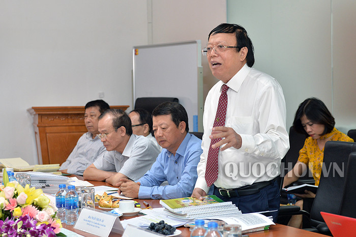 Bộ Giáo dục và Đào tạo cần làm rõ thông tin "chỉ định thầu" bộ sách giáo khoa ảnh 4 Bộ Giáo dục và Đào tạo cần làm rõ thông tin "chỉ định thầu" bộ sách giáo khoa ảnh 4