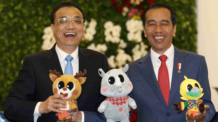Thủ tướng Trung Quốc Lý Khắc Cường và Tổng thống Indonesia Joko Widodo, ảnh: ABC News. Thủ tướng Trung Quốc Lý Khắc Cường và Tổng thống Indonesia Joko Widodo, ảnh: ABC News.