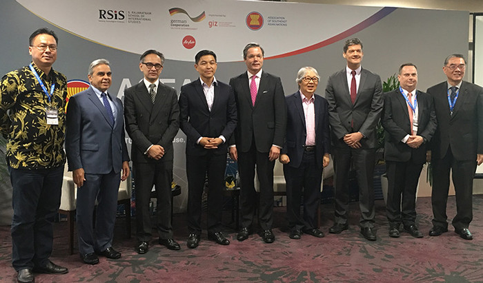 Các học giả tham gia Diễn đàn truyền thông ASEAN năm 2018, ảnh: Chheang Vannarith / Khmer Times. Các học giả tham gia Diễn đàn truyền thông ASEAN năm 2018, ảnh: Chheang Vannarith / Khmer Times.