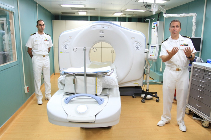 Năm 2004, tàu bệnh viện USNS Mercy (T-AH-19) tham gia cứu nạn thảm họa sóng thần ở Indonexia, sau đó tham gia cứu trợ ở Irac...và tham gia chương trình đối tác Thái Bình Dương. Năm 2004, tàu bệnh viện USNS Mercy (T-AH-19) tham gia cứu nạn thảm họa sóng thần ở Indonexia, sau đó tham gia cứu trợ ở Irac...và tham gia chương trình đối tác Thái Bình Dương.