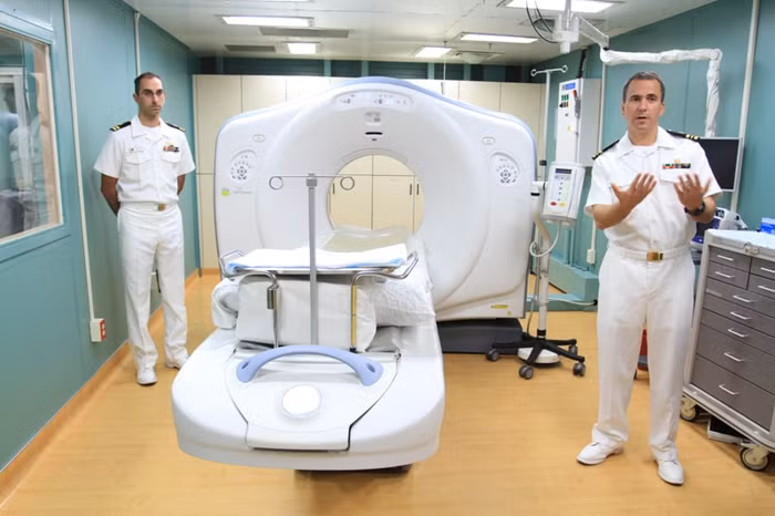 Năm 2004, tàu bệnh viện USNS Mercy (T-AH-19) tham gia cứu nạn thảm họa sóng thần ở Indonexia, sau đó tham gia cứu trợ ở Irac...và tham gia chương trình đối tác Thái Bình Dương.