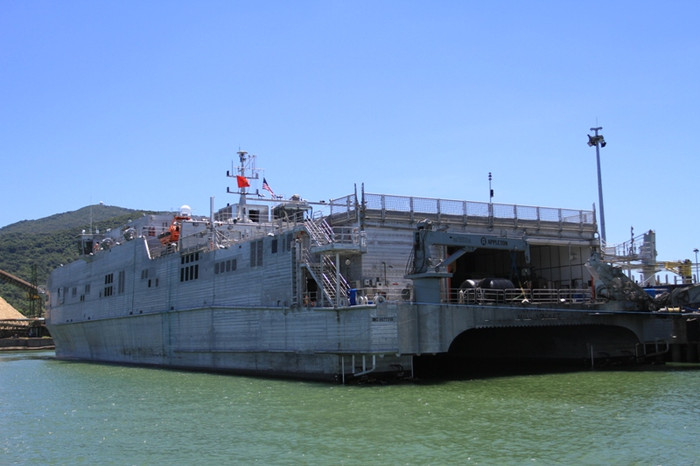 Tàu cao tốc USNS Millinocket (JHSV 3) cập cảng Tiên Sa (Đà Nẵng). Tàu cao tốc USNS Millinocket (JHSV 3) cập cảng Tiên Sa (Đà Nẵng).