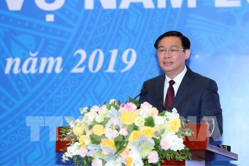 Phó Thủ tướng Vương Đình Huệ phát biểu chỉ đạo hội nghị. Ảnh: TXVN Phó Thủ tướng Vương Đình Huệ phát biểu chỉ đạo hội nghị. Ảnh: TXVN