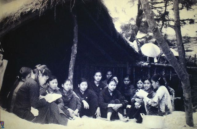 Những nữ pháo binh Ngư Thủy anh hùng ngày xưa.