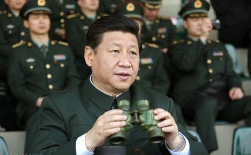 Ông Tập Cận Bình trong một lần thị sát tập trận. Ông Tập Cận Bình trong một lần thị sát tập trận.